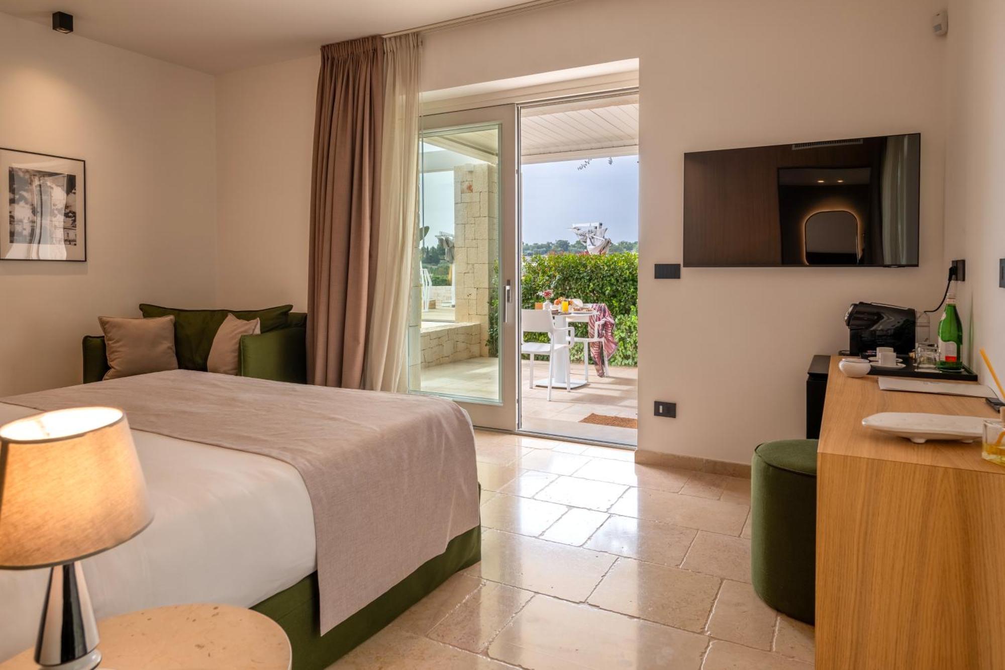 Bed and Breakfast Essenza Relais Contemporaneo à Cisternino Extérieur photo