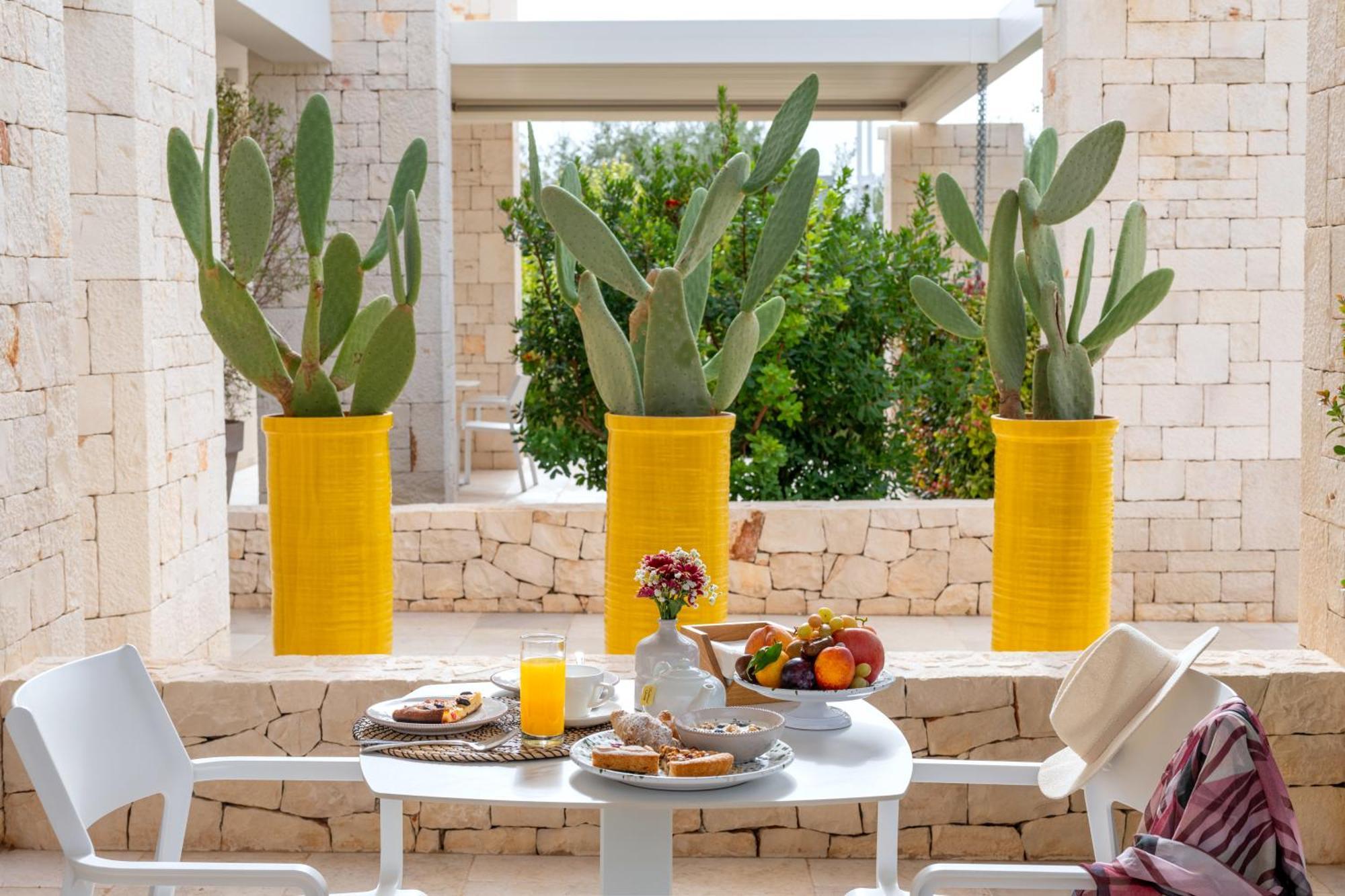 Bed and Breakfast Essenza Relais Contemporaneo à Cisternino Extérieur photo